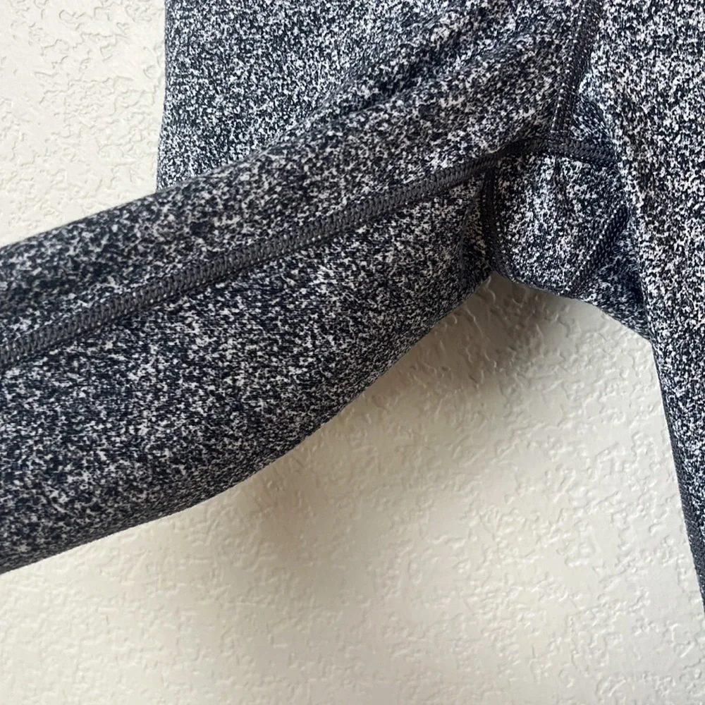 Lululemon Legging Pant High Rise Speckled Black  White size 4 - Picture 16 of 16